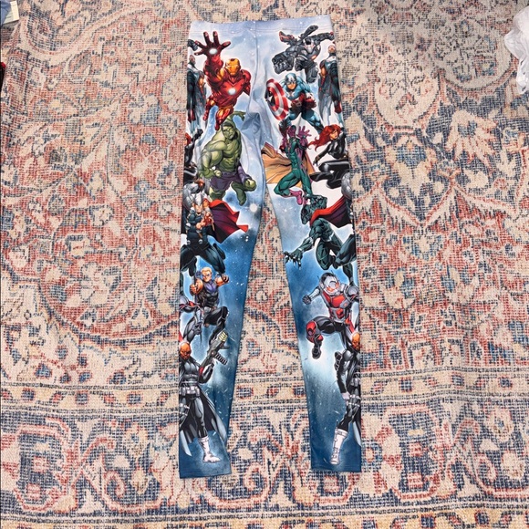 BlackMilk Marvel Avengers Assemble Leggings SZ S VGUC - Picture 2 of 4